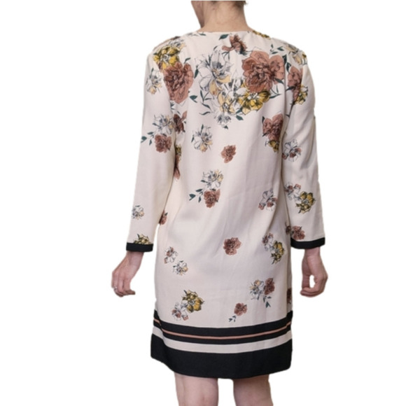 Mini Dress Floral  Beige 3/4 Sleeves Scoop neck ZARA - Picture 6 of 13